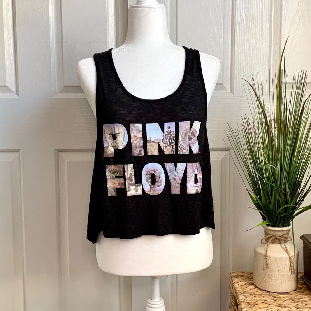 🦋 3 for 25 🦋 PINK FLOYD sleeveless shirt